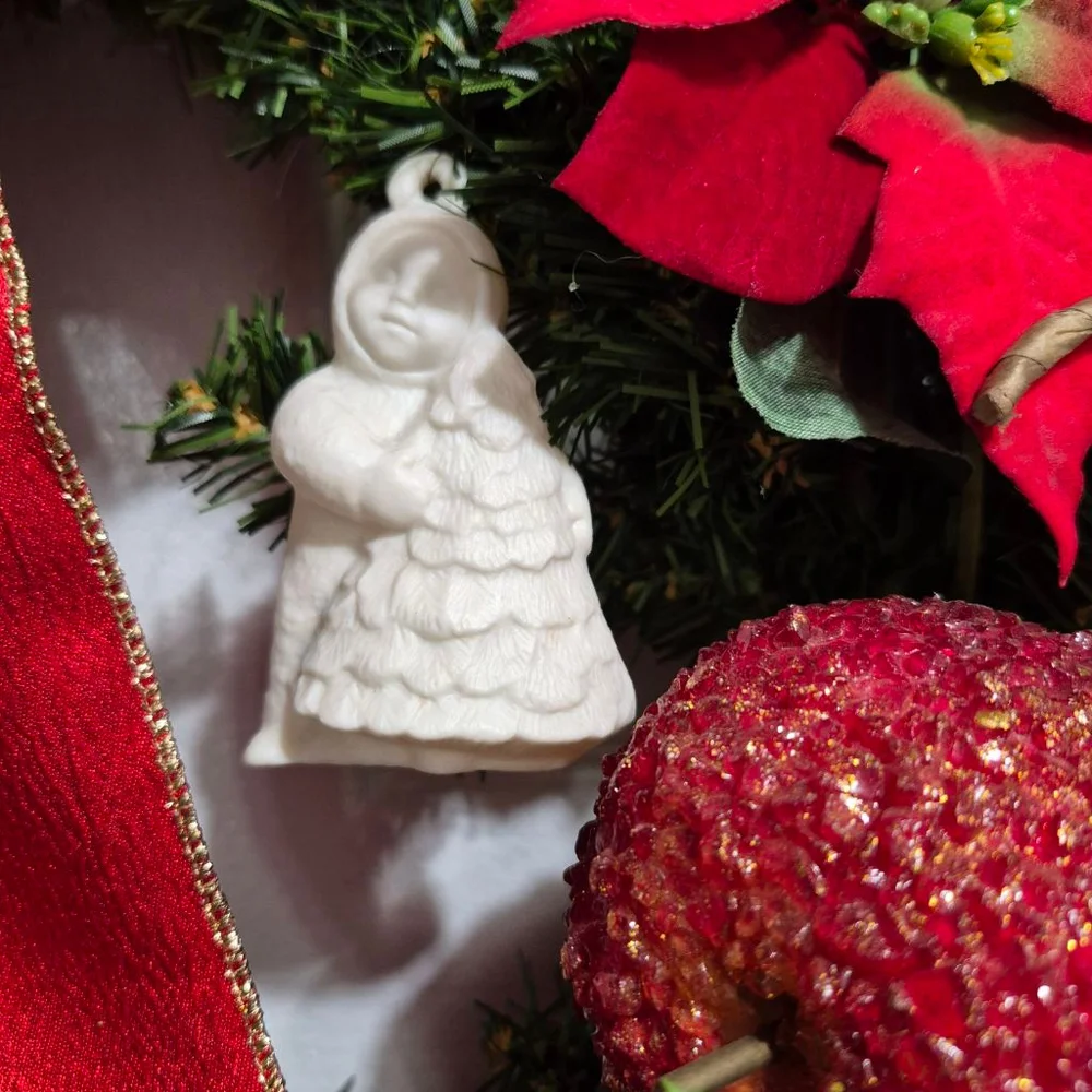 Holiday Christmas Wreath One Size‎ Red Green Gold White Ornaments